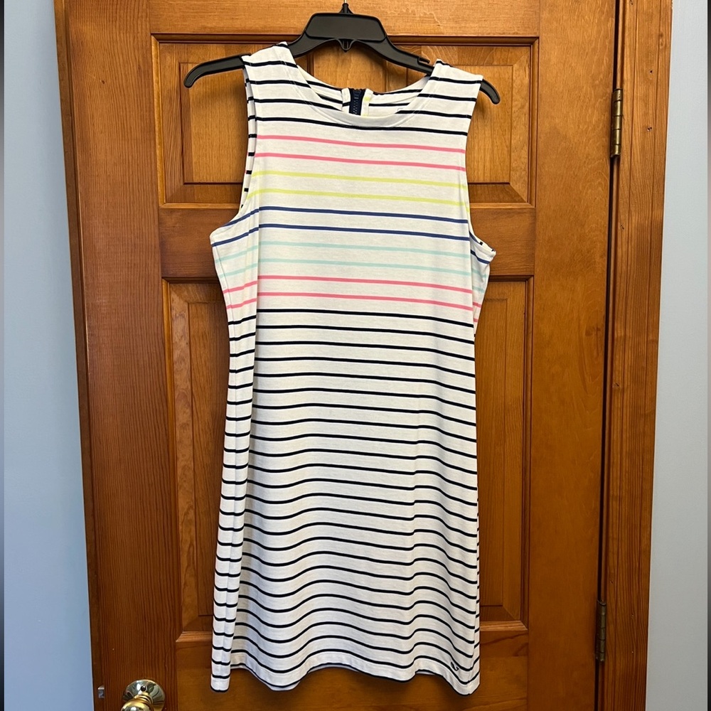 Vineyard Vines sleeveless dress with zipper